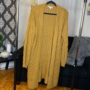 BROWN KNIT CARDIGAN